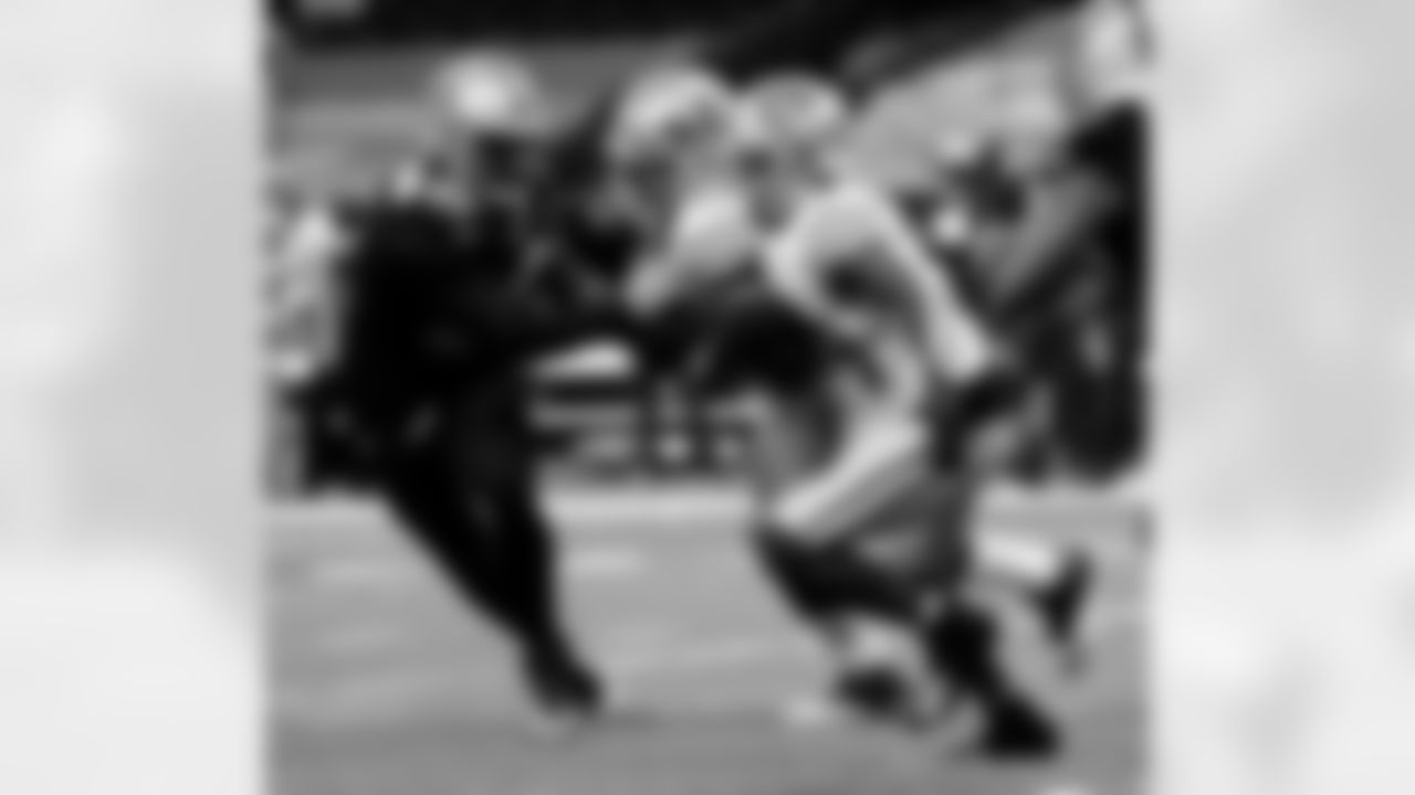 2020 REGULAR SEASON
Saints 27 - 49ers 13 (W)
All Images Copyright Michael C. Hebert