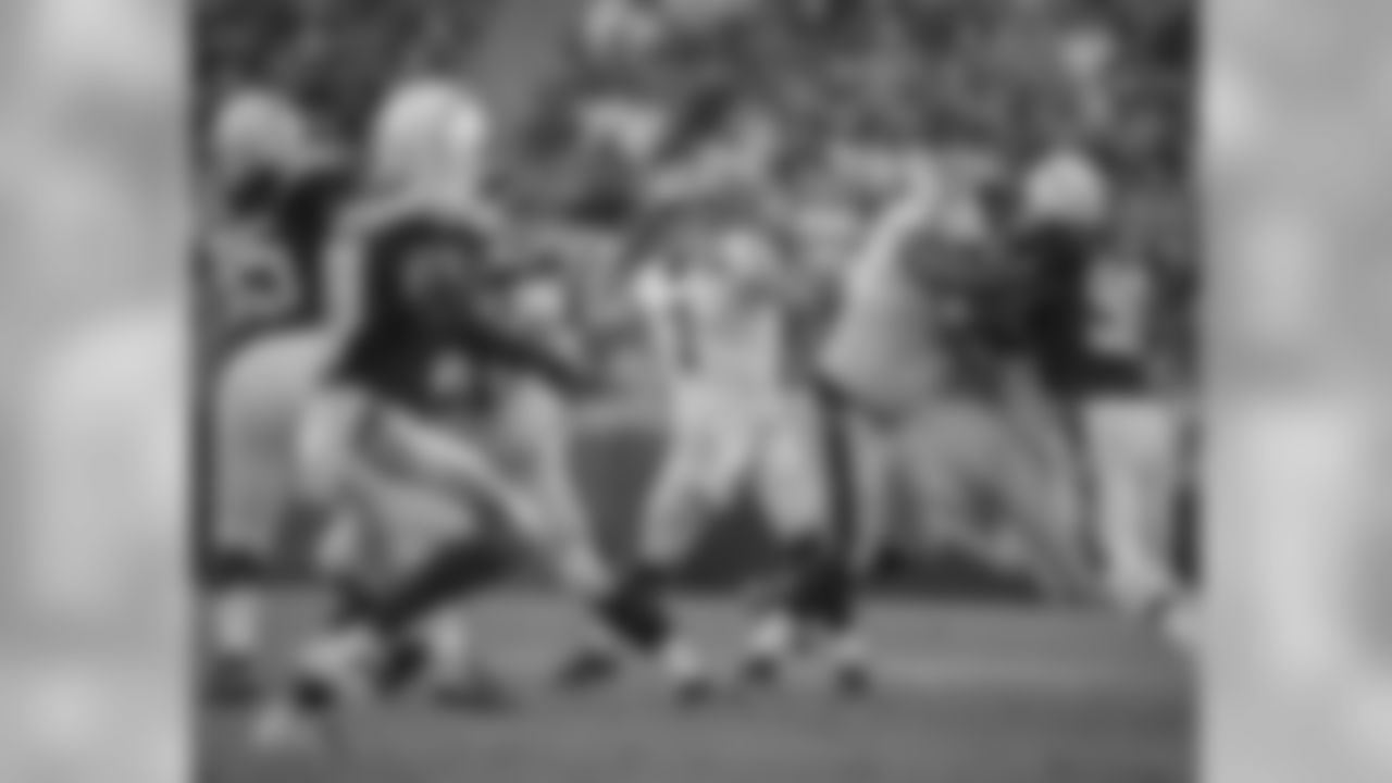 Gallery-saints-chargers-psgame3-2560x1440-2810