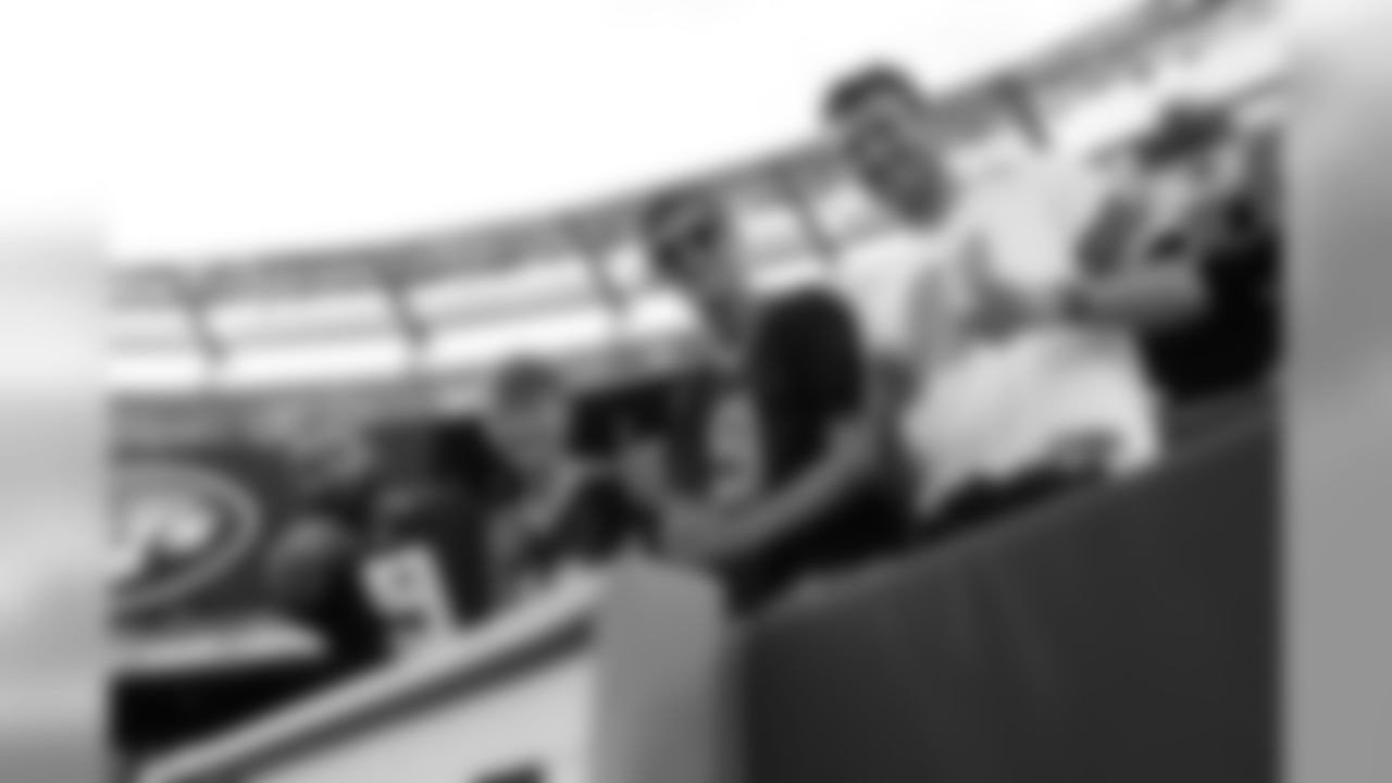 Gallery-Saints-Jets-Fans-Pre-Wk3-082419_14