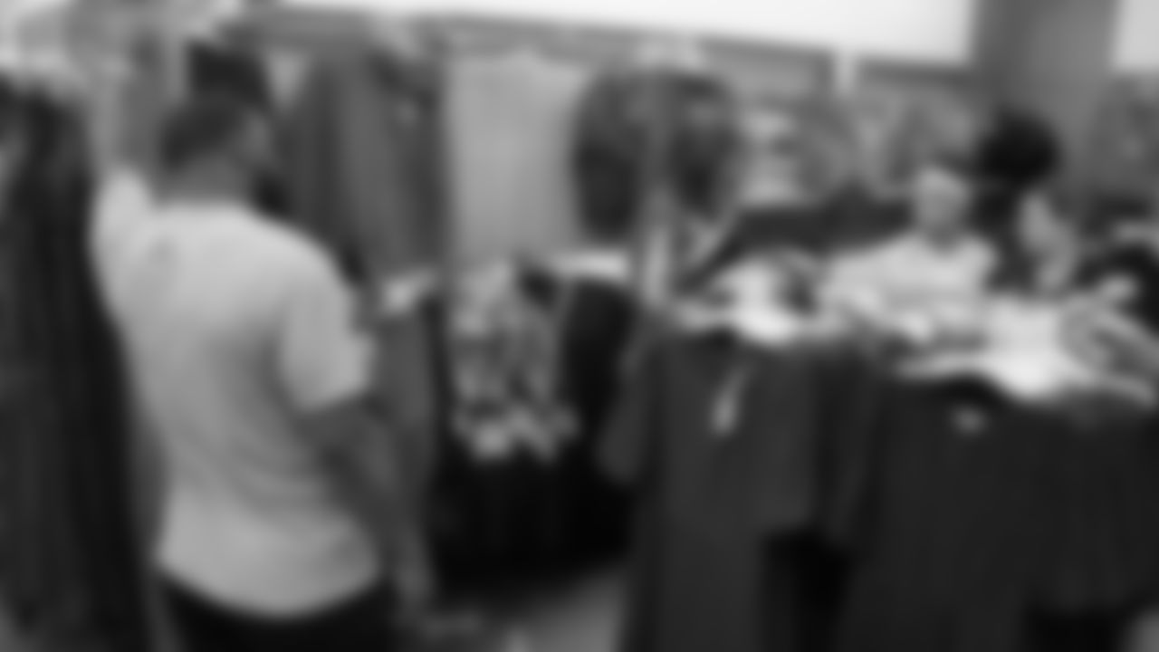 ingram-shopping-gallery-2560x1440-15