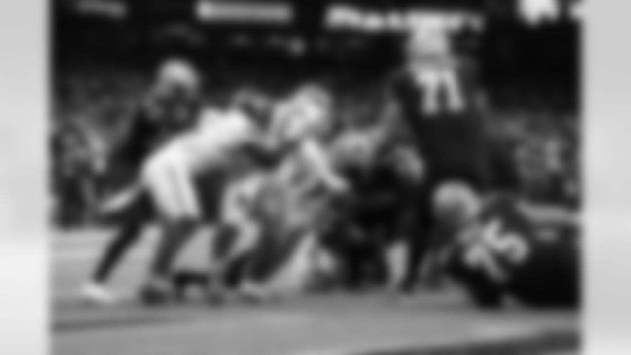 New Orleans Saints players in action during their 2022 Week 5 game against the Seattle Seahawks.