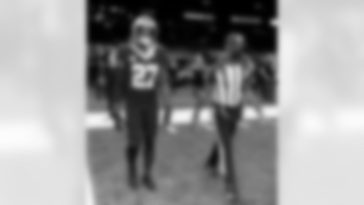 Pregame photos from the New Orleans Saints playing host to the San Francisco 49ers in Week 10 of the 2020 NFL season.