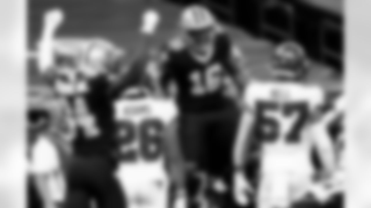 Game action photos from the New Orleans Saints playing host to the Tampa Bay Buccaneers in Week 1 of the 2020 NFL season.