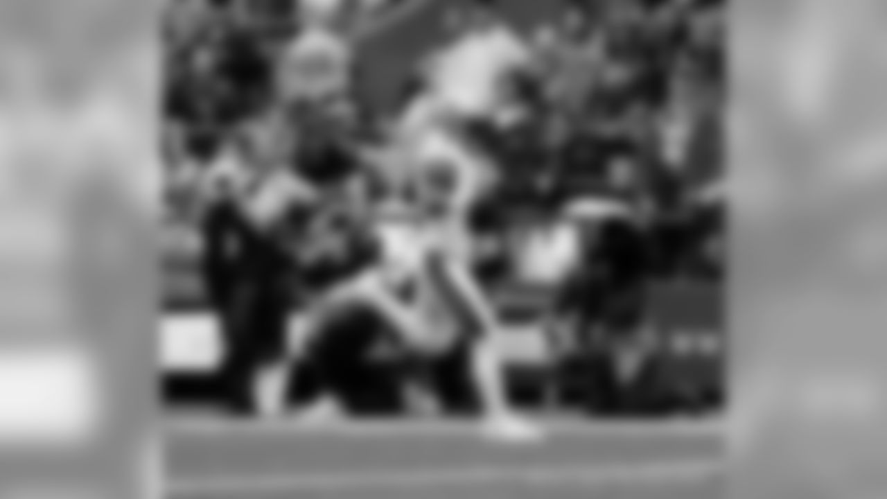 Game action photos of the New Orleans Saints taking on the Seattle Seahawks in week 3 of the 2019 NFL season.