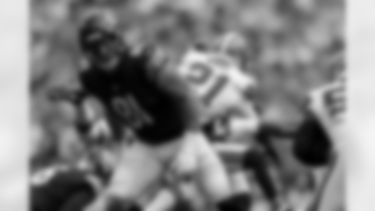 New Orleans Saints announced that they have agreed to terms with free agent tight end J.P Holtz on Monday, April 4, 2022. Check out J.P. in action with the Chicago Bears during his career.