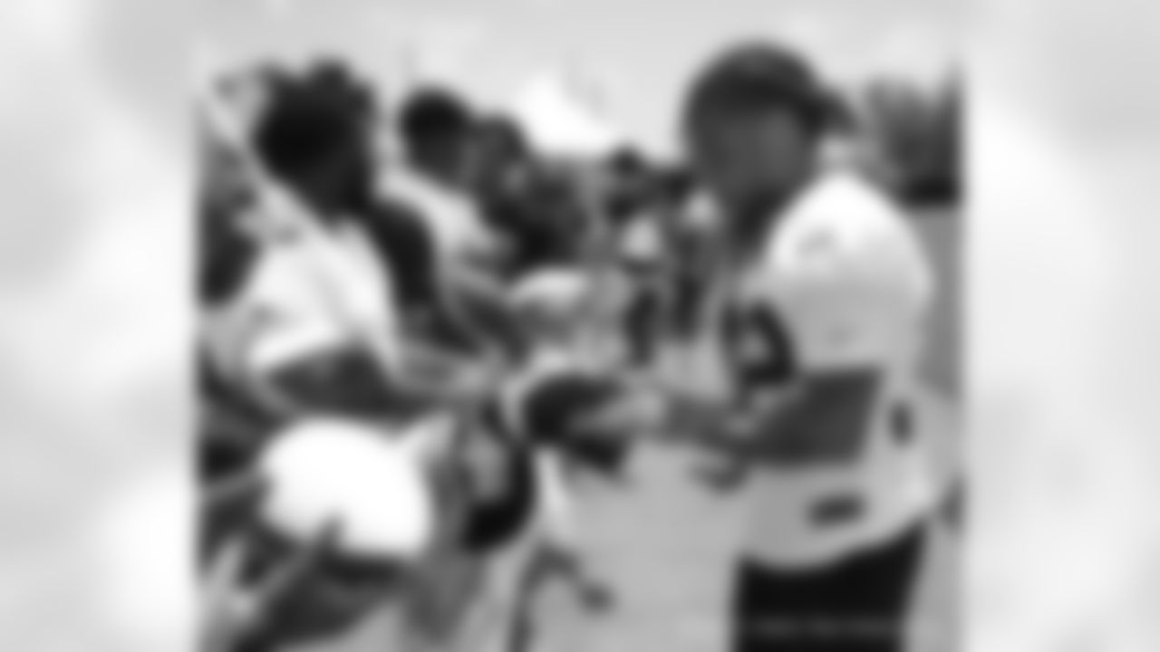 New Orleans Saints safety Tyrann Mathieu signs autographs at Day 1 of 2022 Minicamp at the Ochsner Sports Performance Center on Tuesday, June 14, 2022.