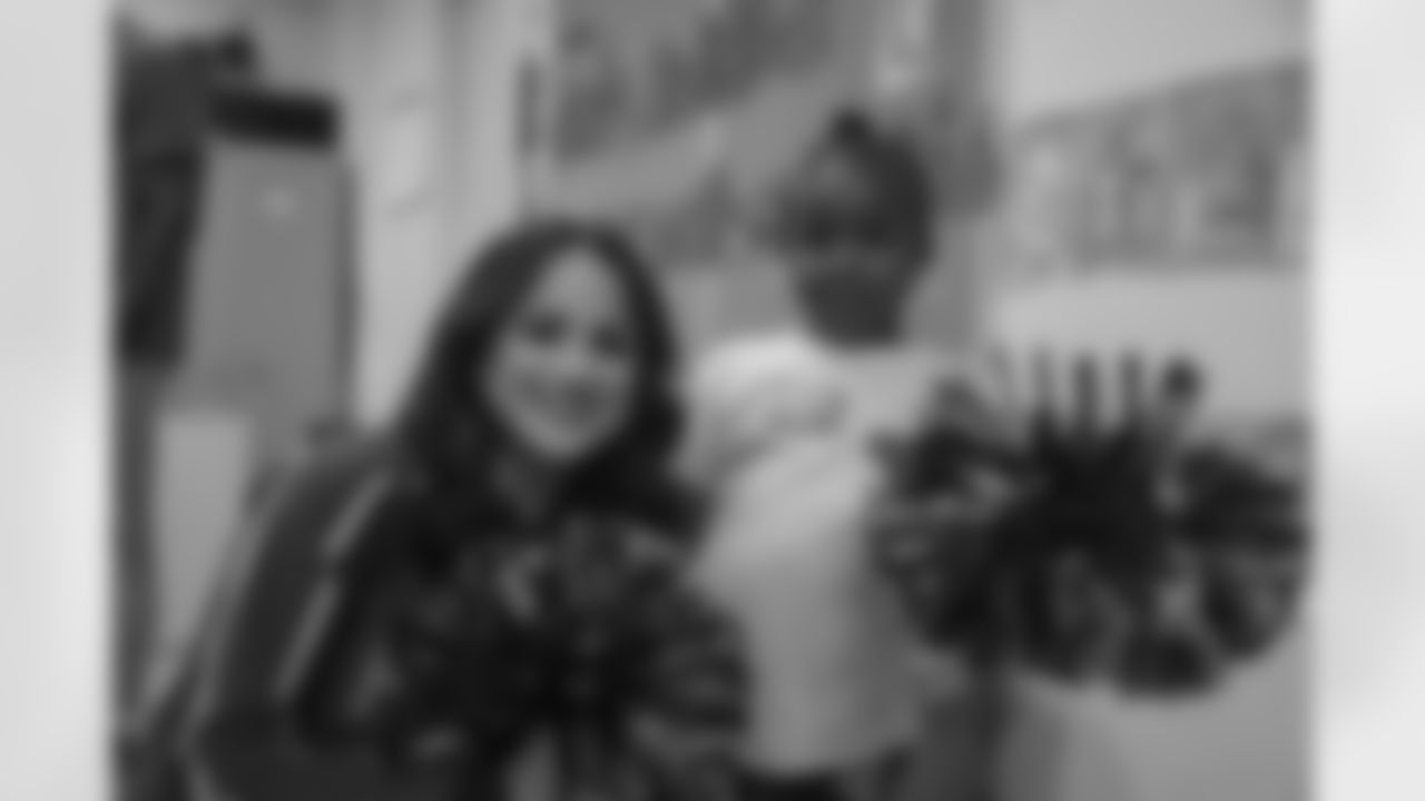 New Orleans Saints owner and Pelicans governor Gayle Benson joined Samaritan's Feet shoe drive, donating 1,000 pair of shoes at Lafayette Academy and KIPP Central City on Friday, December 16 as part of her 2022 Month of Giving for the holiday season.