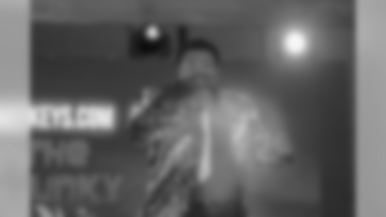 Gallery-Fans-2560-1440-0515