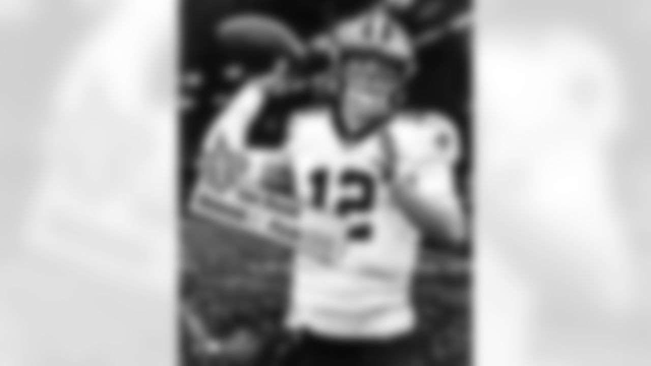 Ian Book: Dream come true!!! Excited to get to work, @saints.