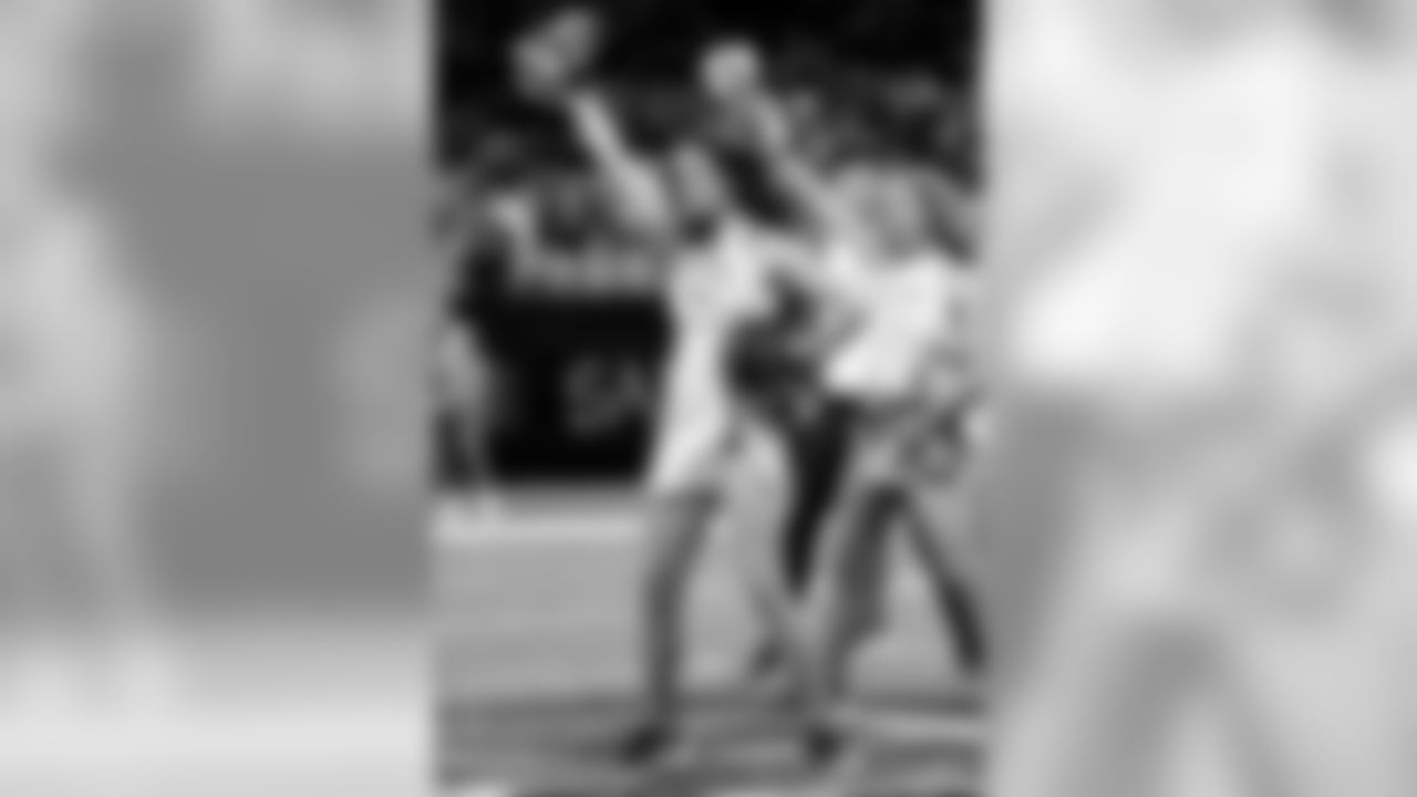Saints 34 - Panthers 31 (W) 9-2
2019 New Orleans Saints
All Images Copyright Michael C. Hebert