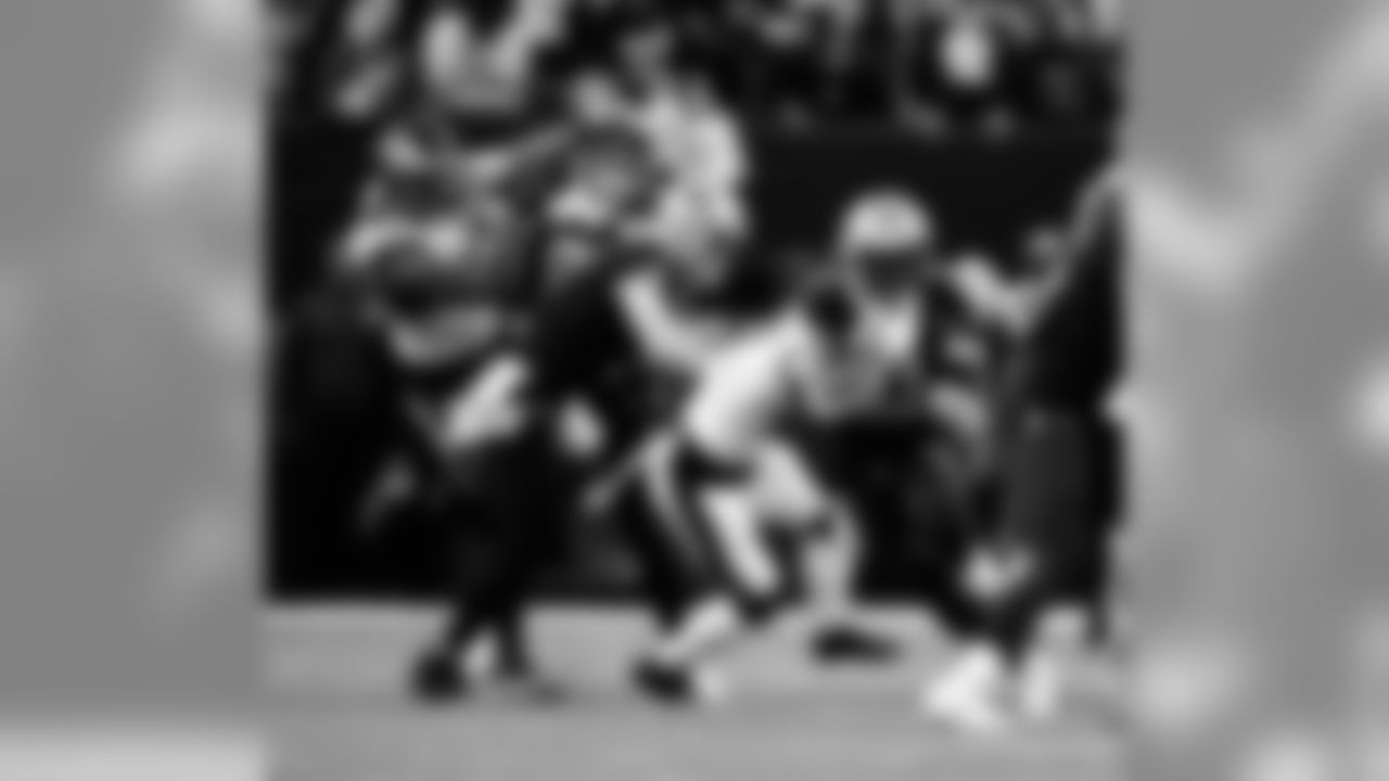 Saints 20 - Eagles 14 (W)
Divisional Game
Michael C. Hebert