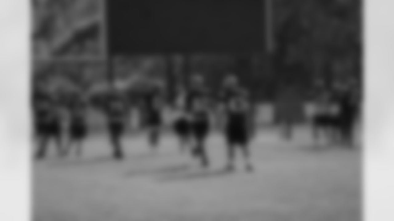 Gallery-coach-of-the-week-102221-st-thomas-0004