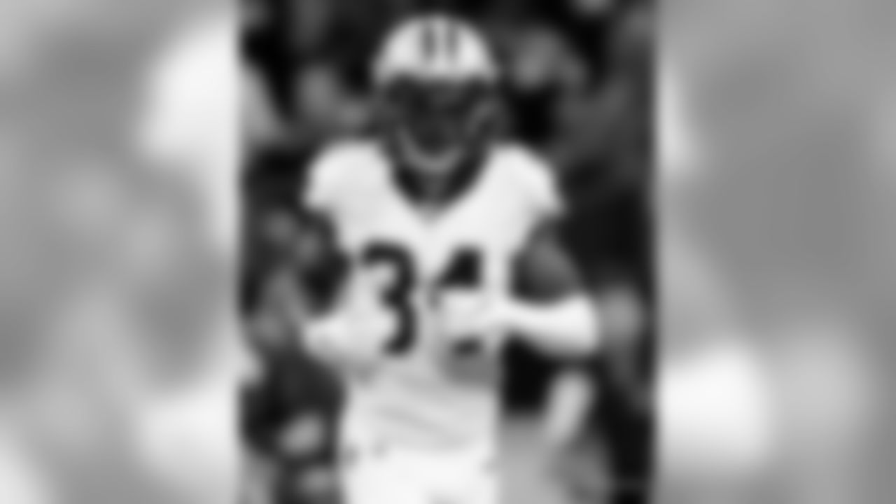 The New Orleans Saints and Minnesota Vikings battle it out in the Wild Card matchup at the Mercedes-Benz Superdome.