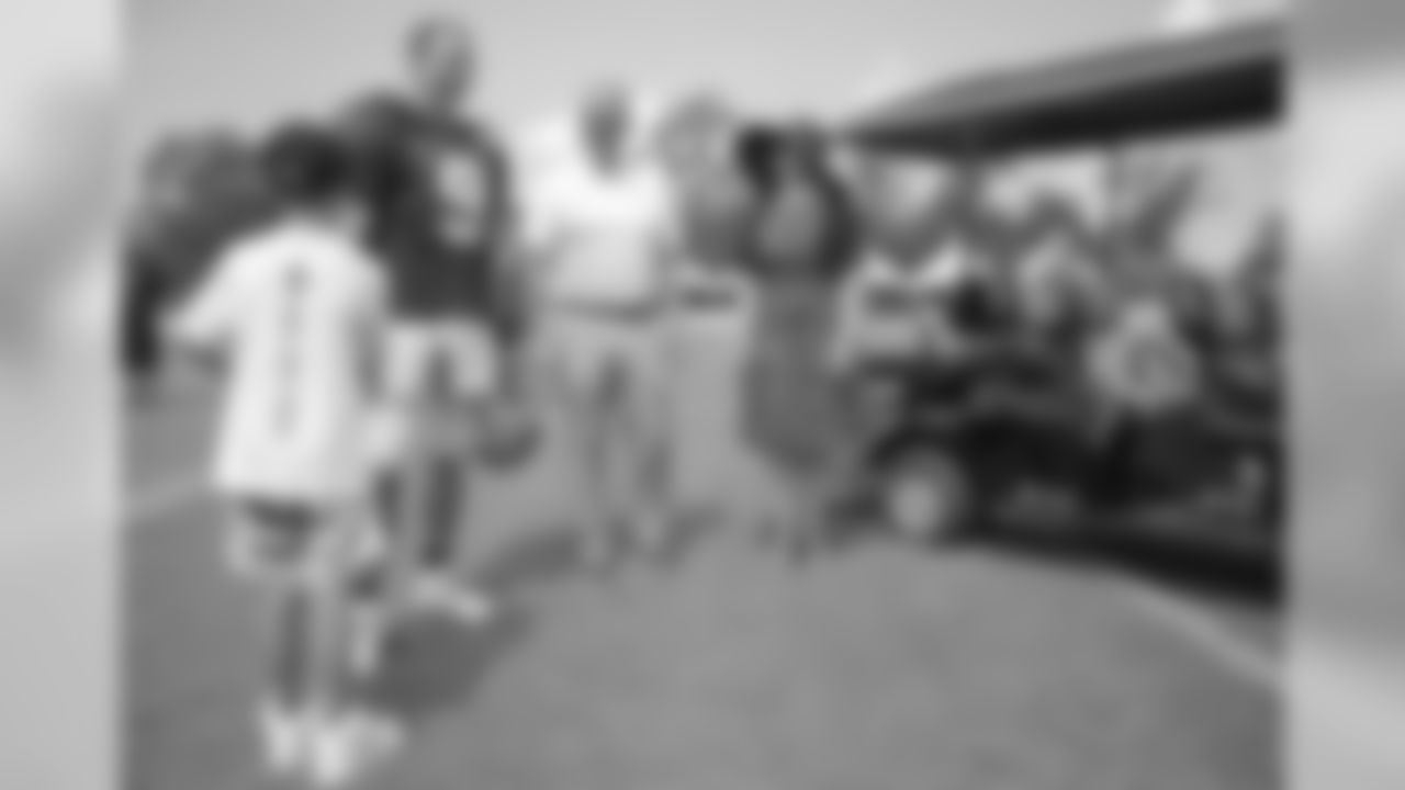 Gallery-John-Bel-Edwards-2660-1440-0458