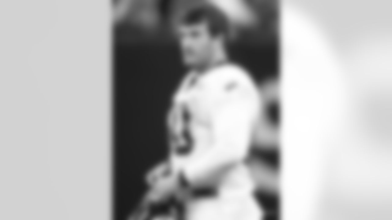New Orleans Saints defensive end Niko Lalos took the field for open practice during 2022 Saints Training Camp presented by Rouses Markets on Sunday, August 21 at the Caesars Superdome.