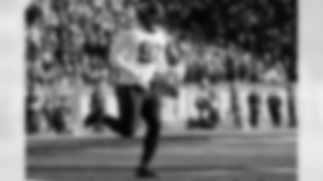 New Orleans Saints announced that they have agreed to terms with free agent defensive end Nathan Shepherd on Friday, March 17, 2023. Check out Nathan in action with the New York Jets during his NFL career.