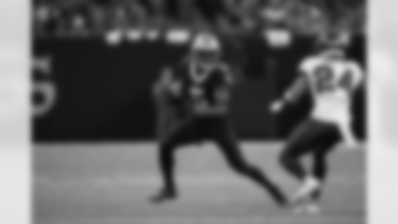 Check out photos of New Orleans Saints wide receiver Jarvis Landry in action throughout the 2022 season.