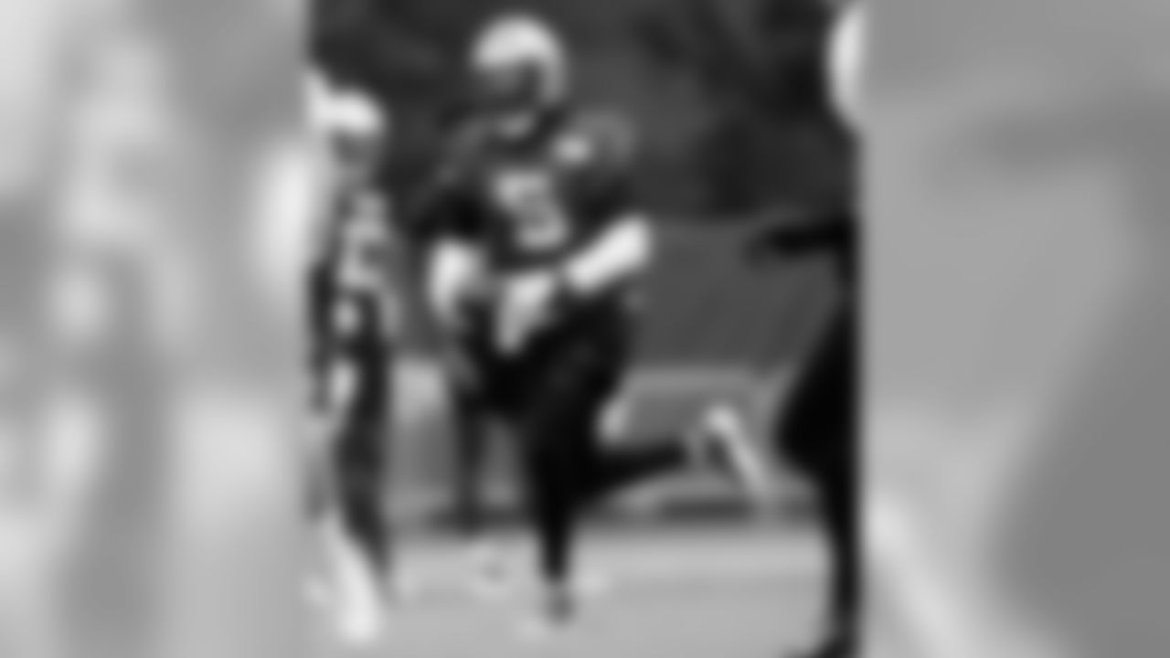 2019 New Orleans Saints - Vet Mini Camp
June 12TH
All Images Copyright Michael C. Hebert