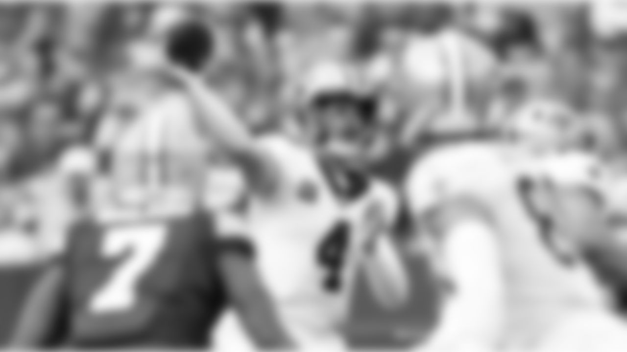 Check out the game action from the New Orleans Saints game against the Green Bay Packers in Week 3 of the 2023 NFL season including quarterback Derek Carr (4).