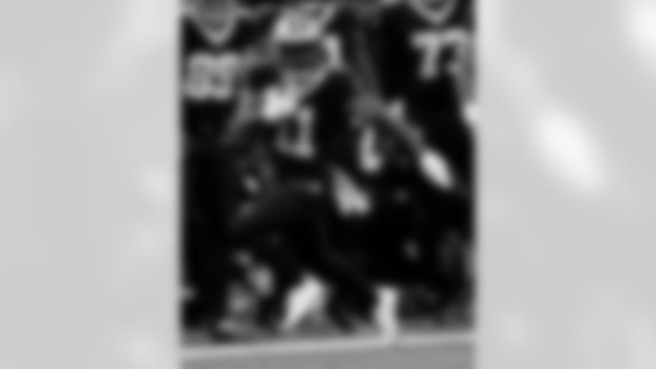 Check out photos of New Orleans Saints wide receiver Deonte Harris in action during the 2020 NFL season.