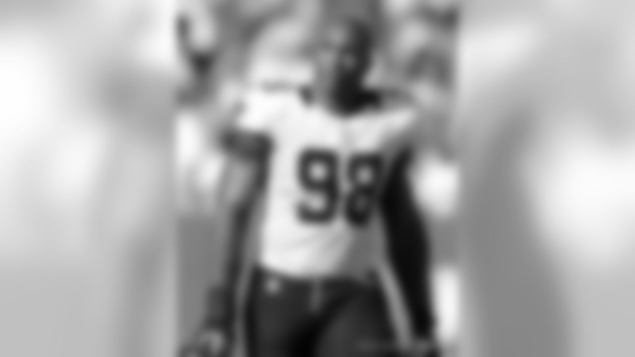 OLB Parys Haralson