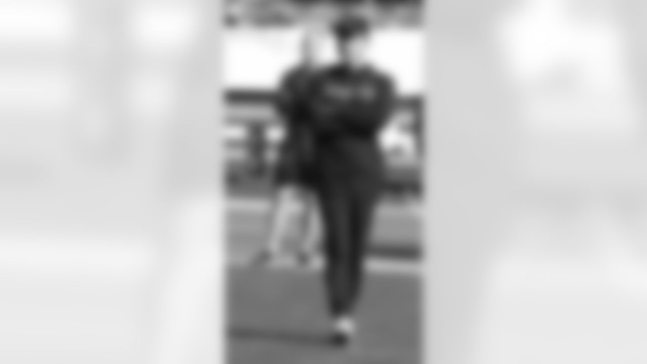 Photos from New Orleans Saints' walkthrough ahead of their game against the San Francisco 49ers in Week 12 of the 2022 NFL season.