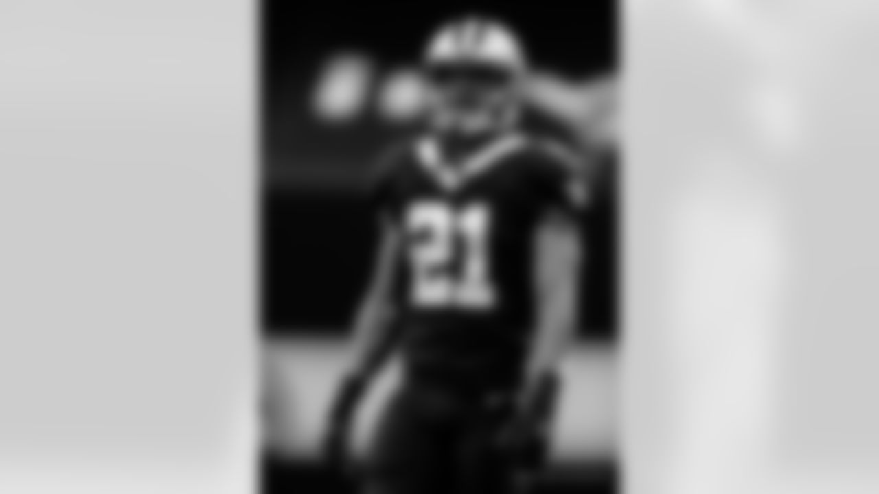 Game action photos from the New Orleans Saints vs. Los Angeles Chargers matchup in Week 5 of the 2020 NFL season.
