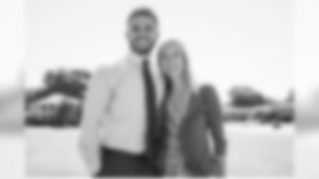 Austin Carr: Happy Easter from the Carrs. He is risen! #localchurchlove #shepretty