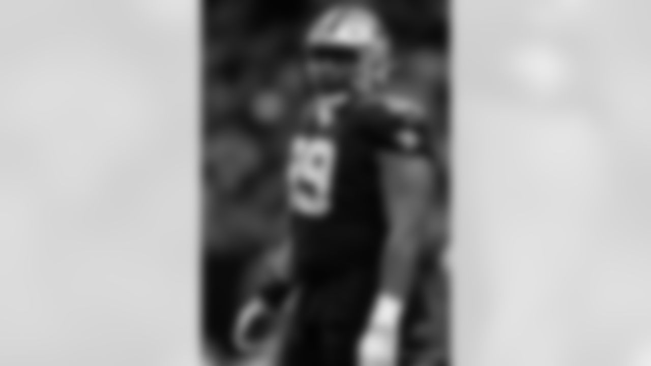 New Orleans Saints defensive tackle Shy Tuttle in action during their 2022 Week 8 game against the Las Vegas Raiders.
