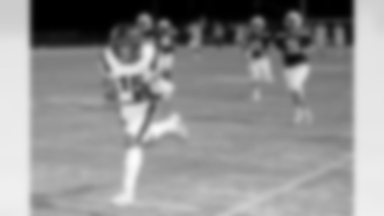 The Long Beach Bearcats hosted the St. Stanislaus Rock-A-Chaws during the Sanderson Farms Mississippi High School Game of the Month on September 3, 2021. The visiting Rock-A-Chaws defeated the Bearcats by a score of 35-25.