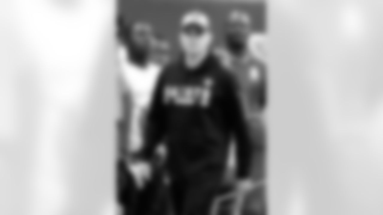 Gallery-NOATLWK3-Coach-2560-0030