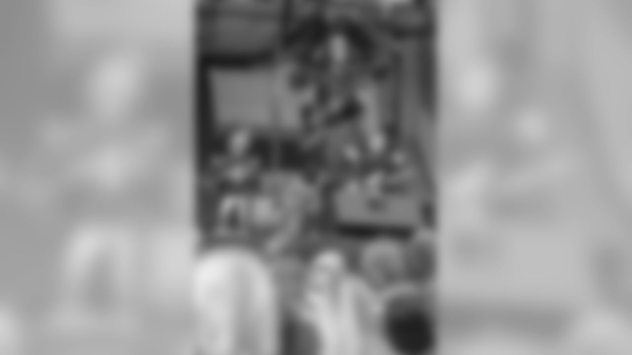 Gallery-Champions-2560-1440-361_1