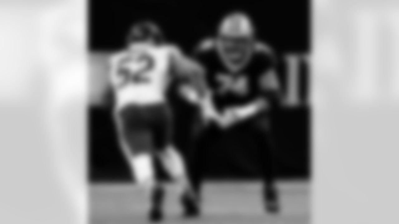 Game action photos from the New Orleans Saints vs. Chicago Bears matchup in the Wild Card round of the 2020 NFL playoffs.