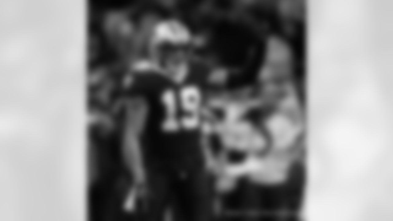 New Orleans Saints players in action during their 2022 Week 9 game against the Baltimore Ravens.