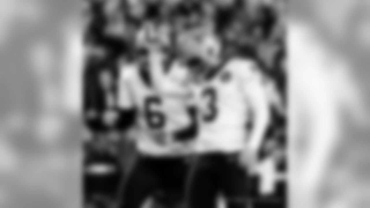 Saints 12 - Carolina 9 (W)
New Orleans Saints 2018 Season
Michael C. Hebert