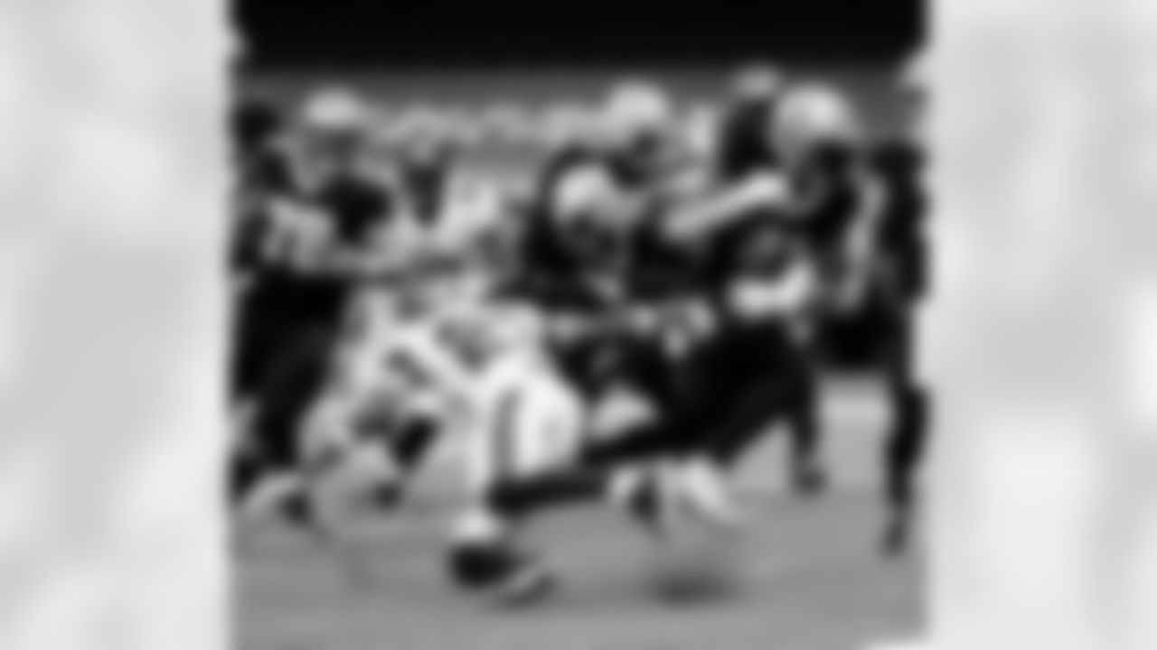 Game action photos from the New Orleans Saints playing host to the Tampa Bay Buccaneers in Week 1 of the 2020 NFL season.
