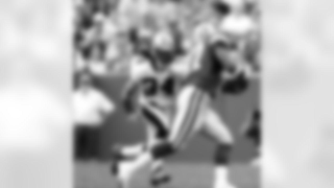 9 17 06 Saints at Packers Special BandW