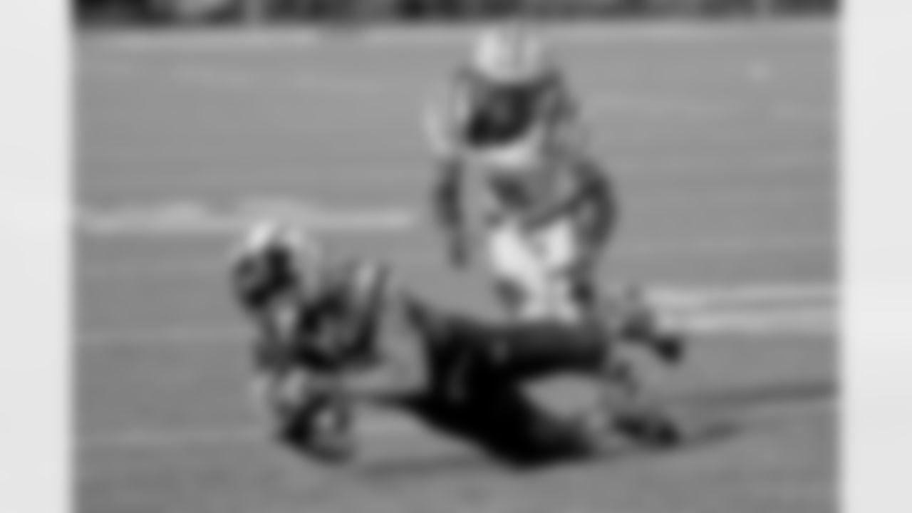Rivals Lutcher and St. James faced off in the District 9-3A opener for the Sanderson Farms Louisiana High School Game of the Month. The visiting Lutcher Bulldogs jumped out to a 28-0 lead at halftime and held on for a 41-19 win to remain undefeated.