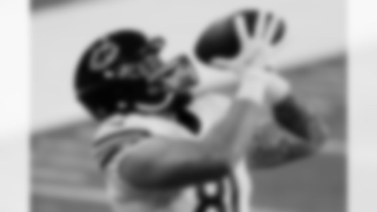 New Orleans Saints announced that they have agreed to terms with free agent tight end J.P Holtz on Monday, April 4, 2022. Check out J.P. in action with the Chicago Bears during his career.