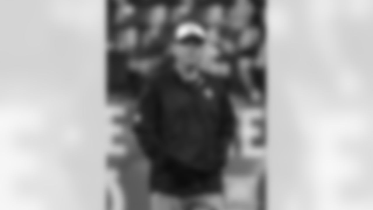 Pete Carmichael - Offensive Coordinator
