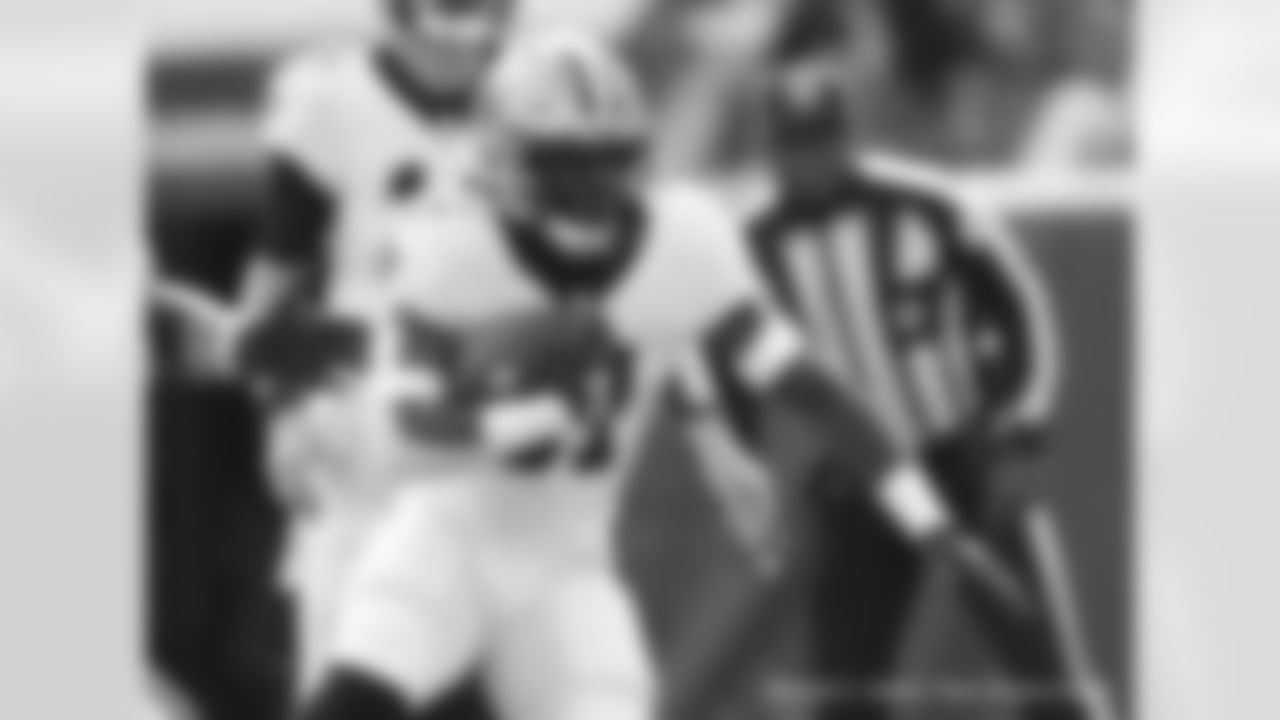 Check out the game action from the New Orleans Saints win against the Philadelphia Eagles in Week 17 of the 2022 NFL season.