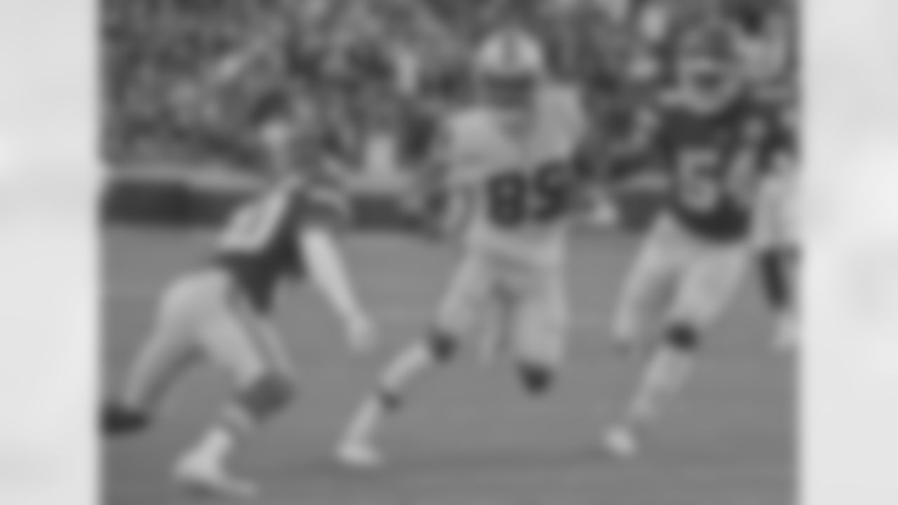 New Orleans Saints announced that they have agreed to terms with free agent wide receiver Bryan Edwards on Monday, March 27, 2023. Check out Bryan in action with the Atlanta Falcons and Las Vegas Raiders during his NFL career.