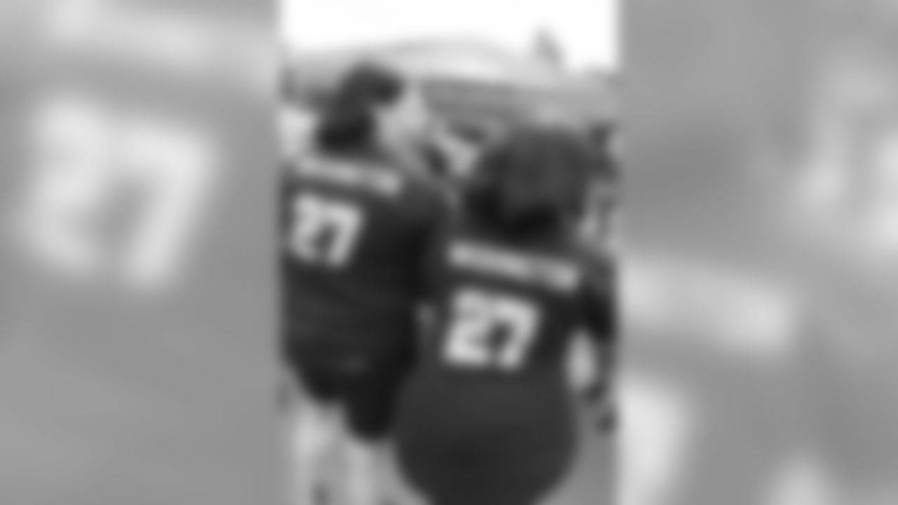 Gallery-Saints-Chargers-Pre-Wk2-Fans-4-Chargers-081819