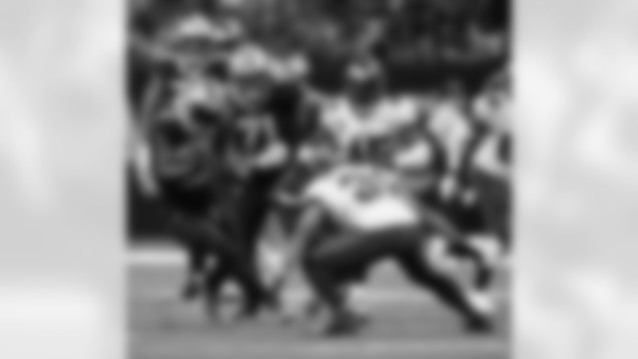 New Orleans Saints running back Mark Ingram (22) in action during their 2022 Week 2 game against the Tampa Bay Buccaneers.