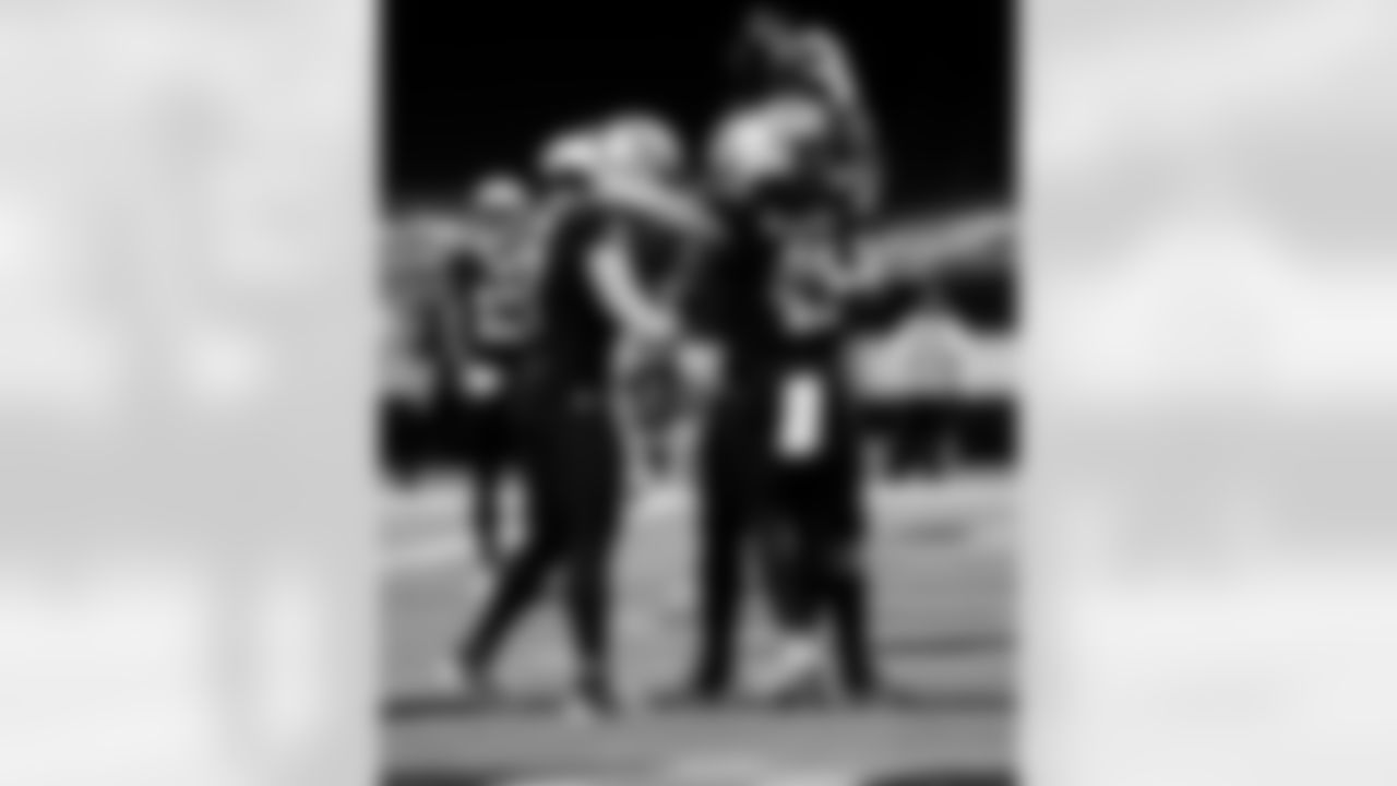 Check out photos of New Orleans Saints running back Alvin Kamara in action during the 2020 NFL season.