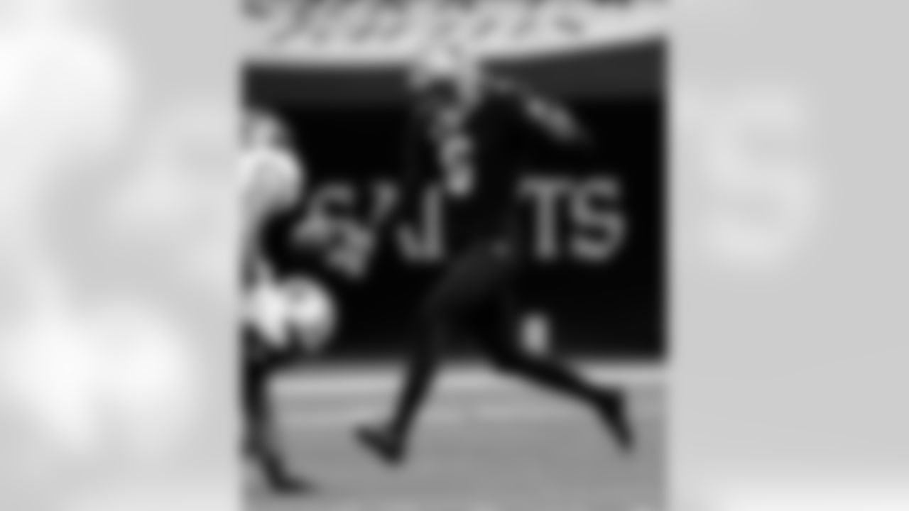 Check out photos of New Orleans Saints punter Thomas Morstead in action during the 2020 NFL season.
