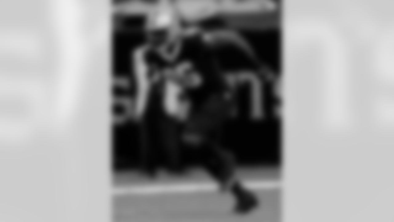 Game action photos from the New Orleans Saints vs. Los Angeles Chargers matchup in Week 5 of the 2020 NFL season.