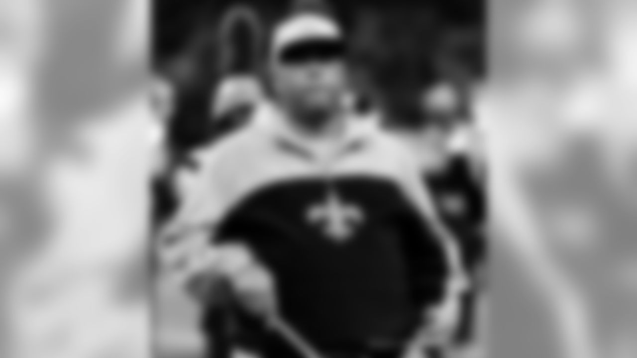 Saints 20 - Eagles 14 (W)
Divisional Game
Michael C. Hebert