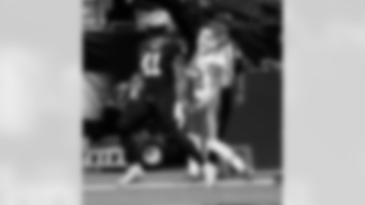 Check out photos of New Orleans Saints running back Alvin Kamara in action during the 2020 NFL season.