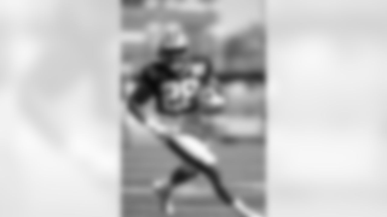 New Orleans Saints running back Devine Ozigbo took the field for practice during 2022 Saints Training Camp presented by Rouses Markets on Tuesday, August 16 against the Green Bay Packers at Ray Nitschke Field in Ashwaubenon, Wisconsin ahead of their game in week 2 of the 2022 NFL Preseason.